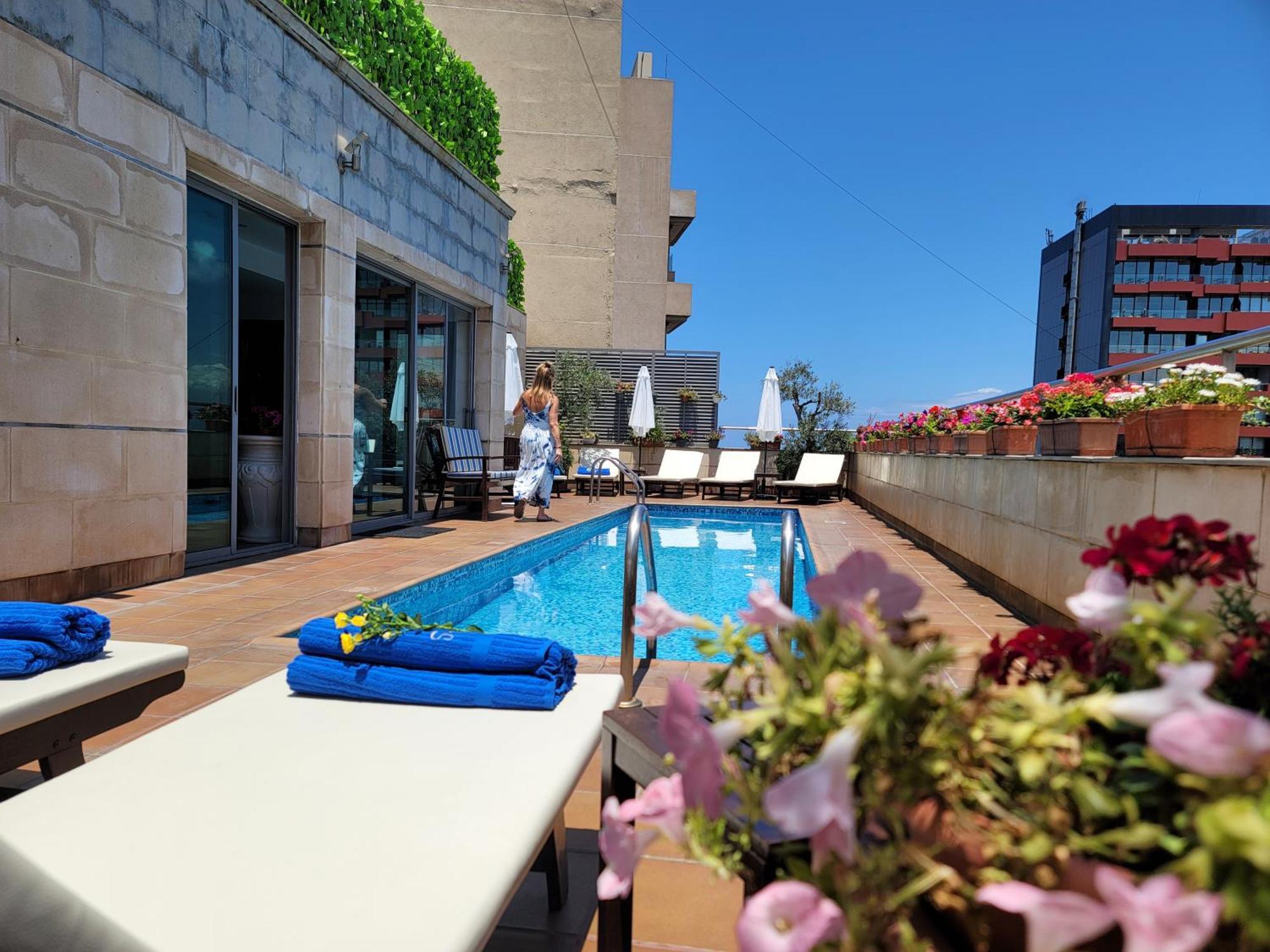 Sky Suites Beirut Bagian luar foto